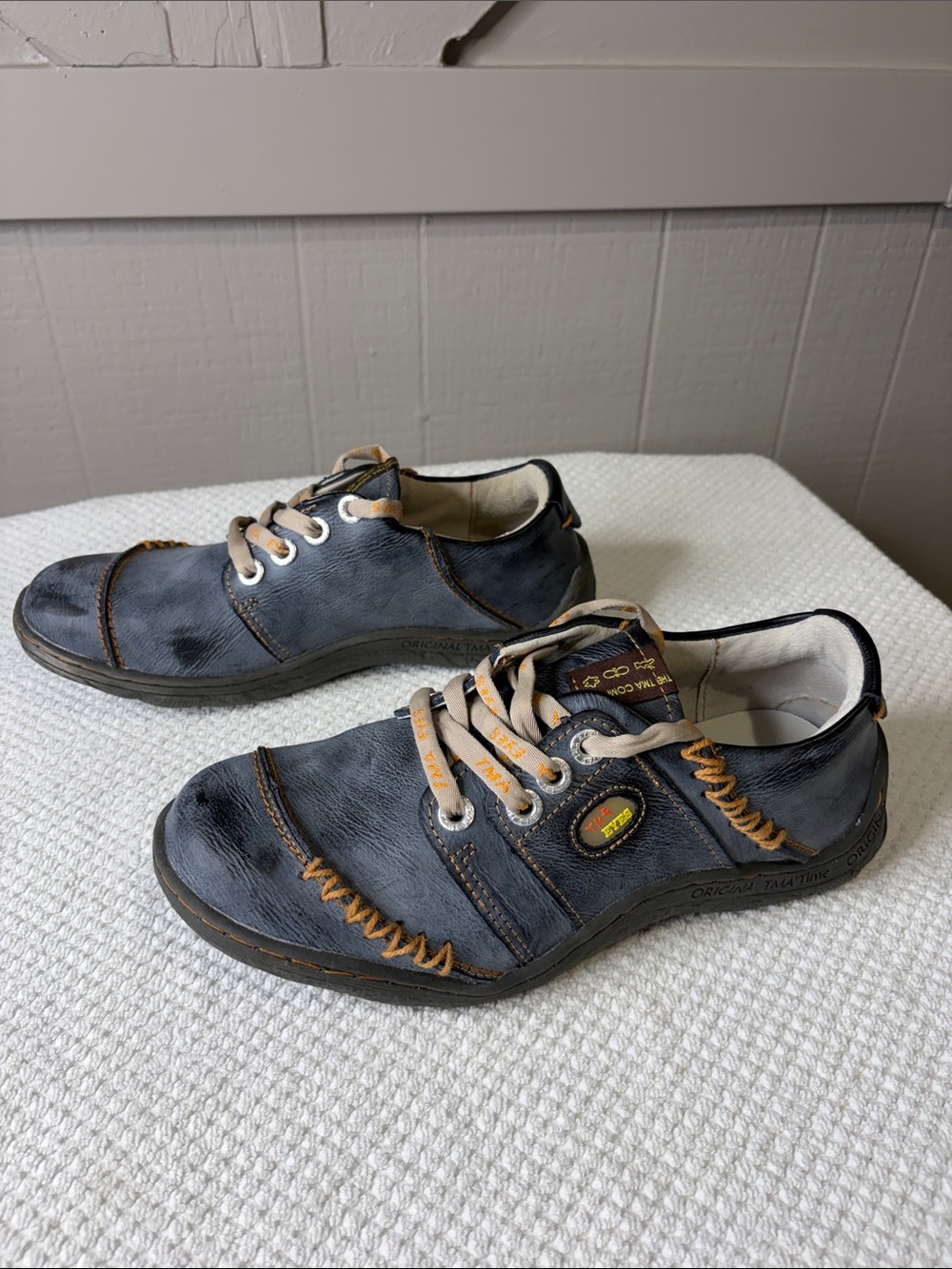 TMA Eyes Blue Leather Hand Stitched Casual Walking Shoe Retro Sneaker Size 41/10